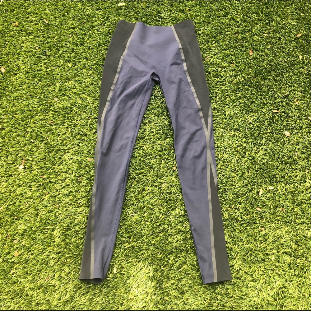 Spanx Mesh Contoured Active Leggings / Lapis Night - Picture 8 of 10